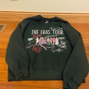 Taylor Swift Eras Tour Green Sweatshirt, brand new!!
